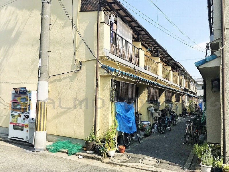 東雲西連棟の建物外観