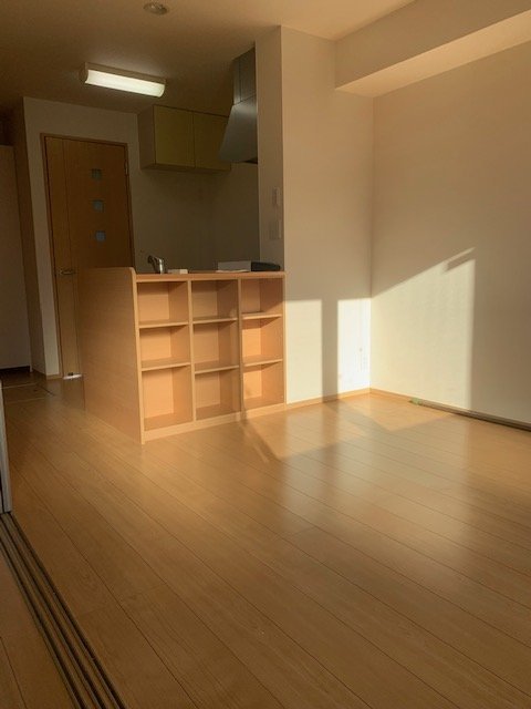 居室・リビング　南向きの明るいリビング