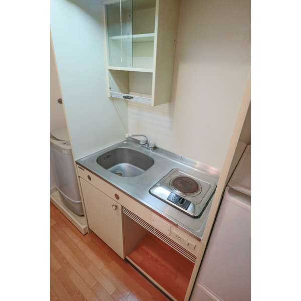キッチン　同じ建物の別のお部屋