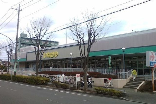 【横浜市泉区岡津町のアパートのスーパー】