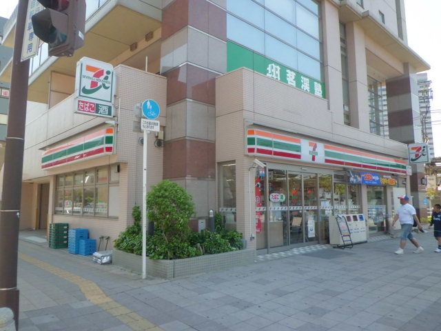 【サンパティークのコンビニ】