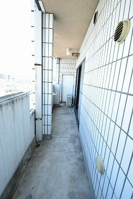 【京都市上京区元北小路町のマンションのバルコニー】