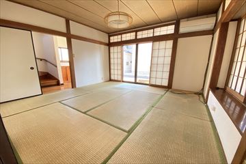 ＪＲ高崎線 桶川駅 徒歩10分 2階建 築36年の内装写真