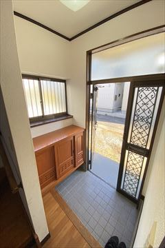 ＪＲ高崎線 桶川駅 徒歩10分 2階建 築36年の玄関写真