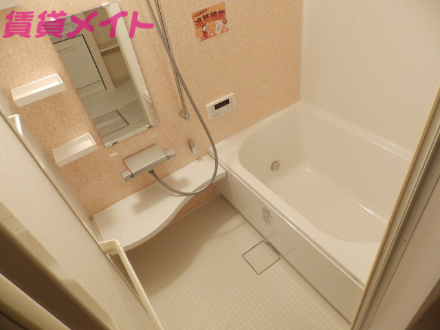 バス・シャワールーム　同型参考写真