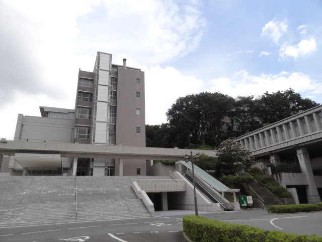 【川崎市多摩区三田のアパートの大学・短大】