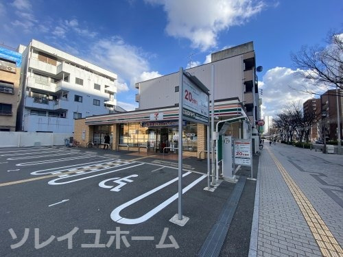 【堺市堺区甲斐町東のマンションのコンビニ】