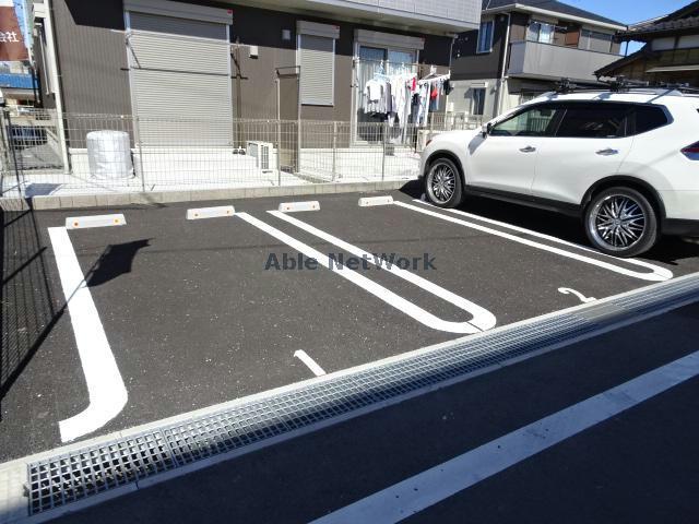 【袖ケ浦市袖ケ浦駅前のアパートの駐車場】