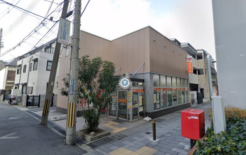 【神戸市灘区琵琶町のマンションの郵便局】