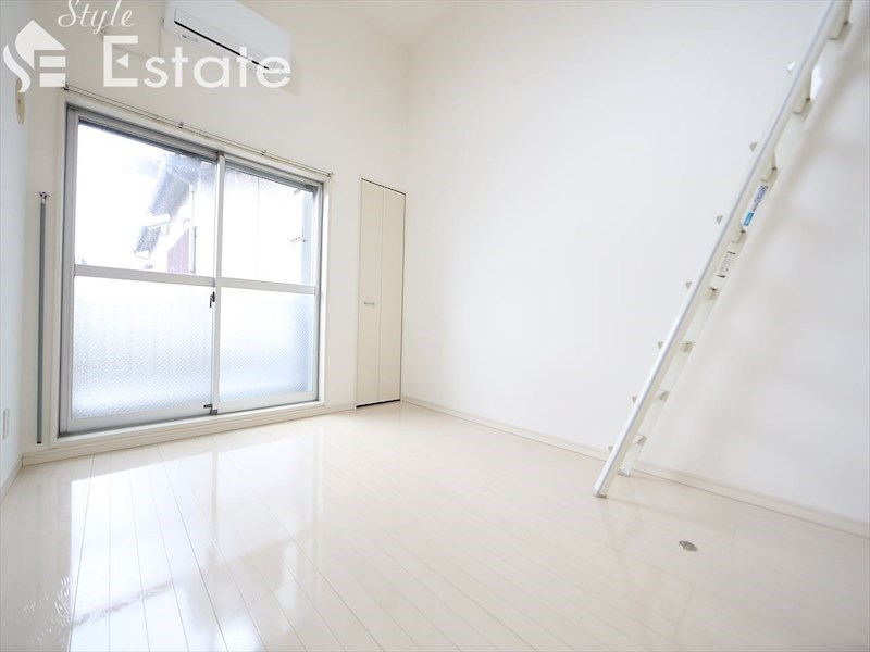 居室・リビング　リビング