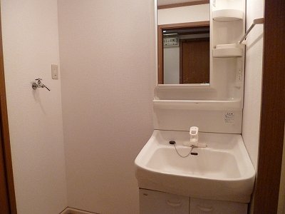 洗面設備　使いやすい洗面所です