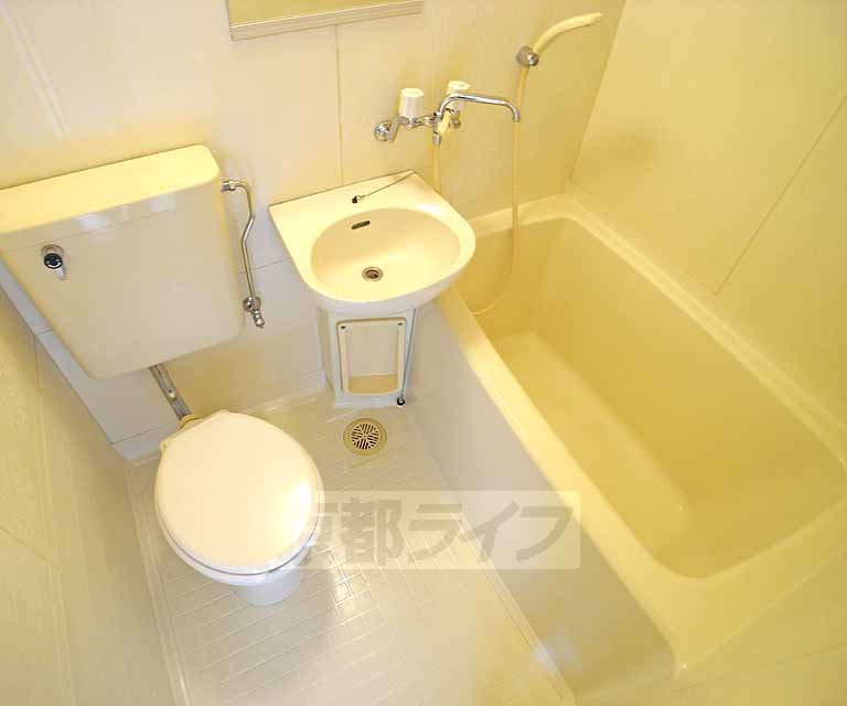 バス・シャワールーム　ユニットバスです。