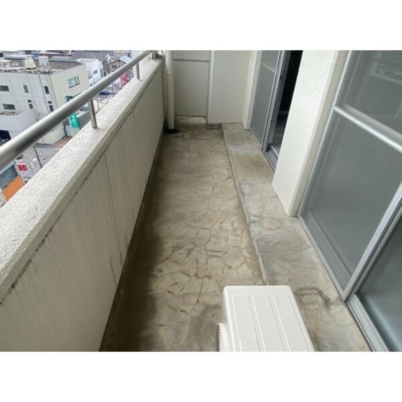 バルコニー　図面と現状に相違がある場合には現状を優先