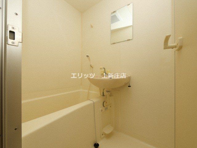 バス・シャワールーム　洗面