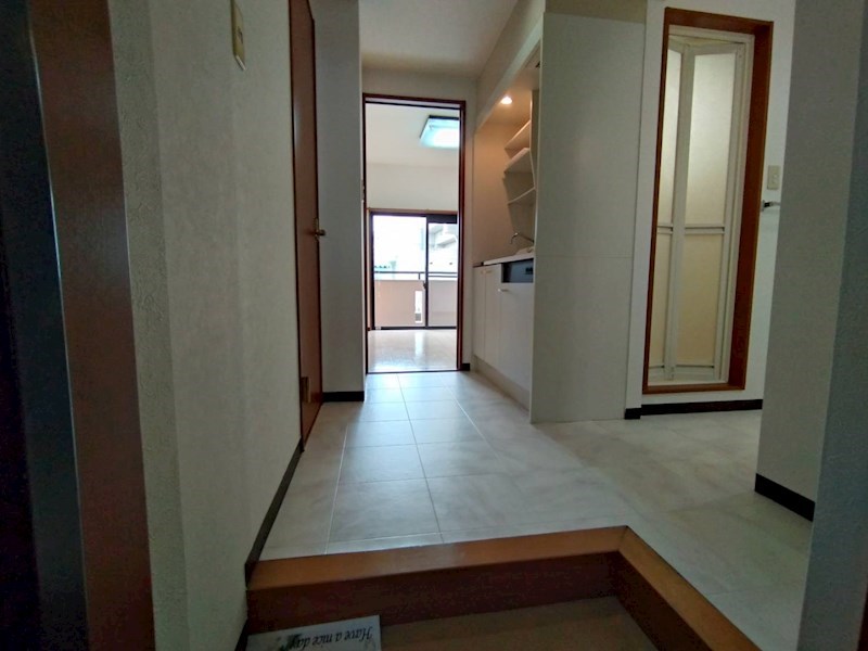 玄関　スッキリした玄関。