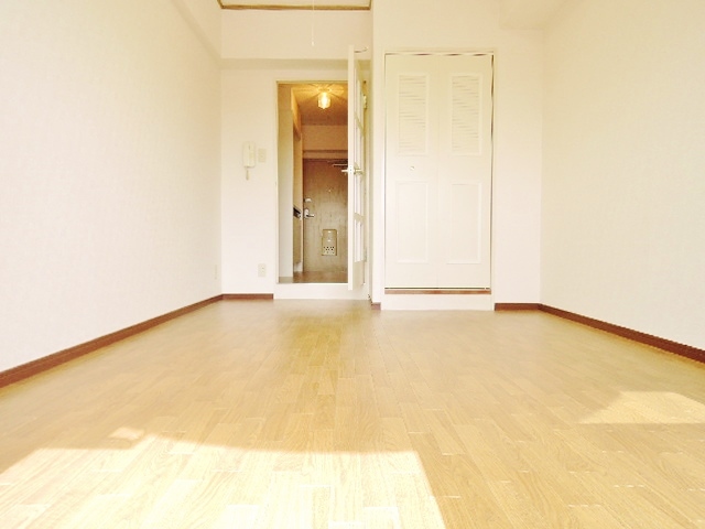 居室・リビング　フローリング