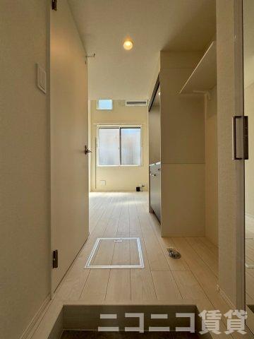 玄関　別号室イメージの為、現状を優先致します。