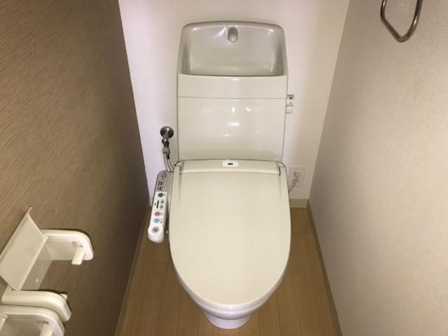トイレ　シャワー付トイレ
