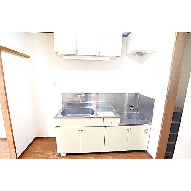 キッチン　別部屋の参考写真です。