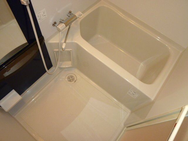 バス・シャワールーム　綺麗な浴室です。