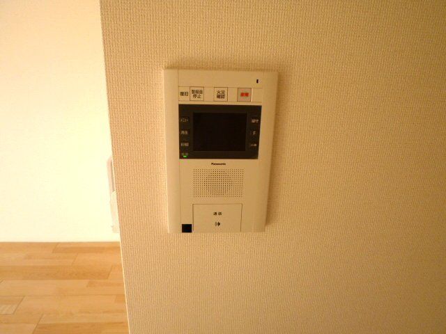 セキュリティ　モニター付きインターホンです。
