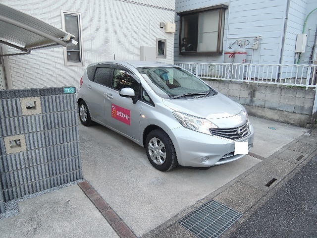 駐車場　敷地内駐車場（空車確認要）