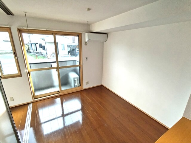 居室・リビング　★★８．７帖のリビングです♪★★