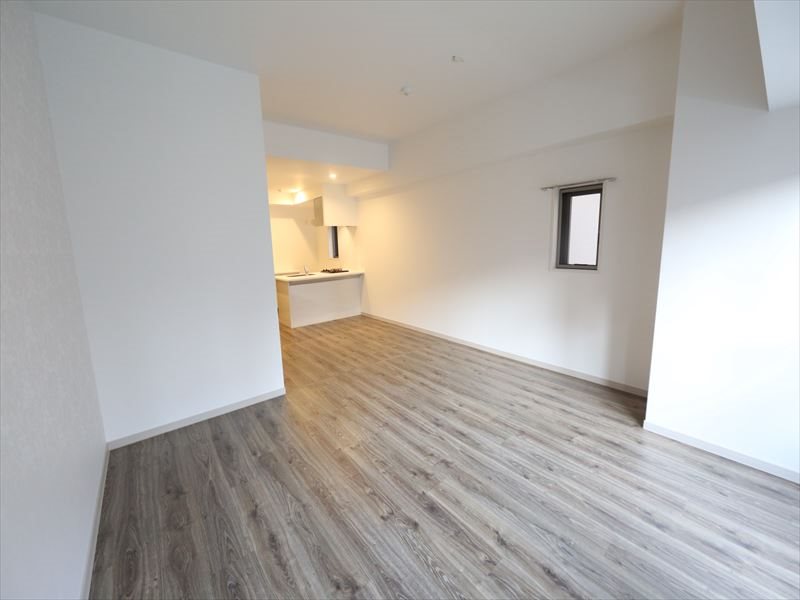 その他部屋・スペース　洋室18.8帖　カウンターキッチン　ウォークインクローゼット