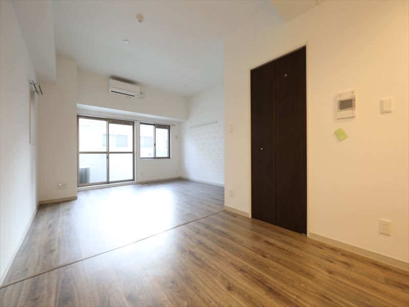 バルコニー　洋室18.8帖　カウンターキッチン　ウォークインクローゼット