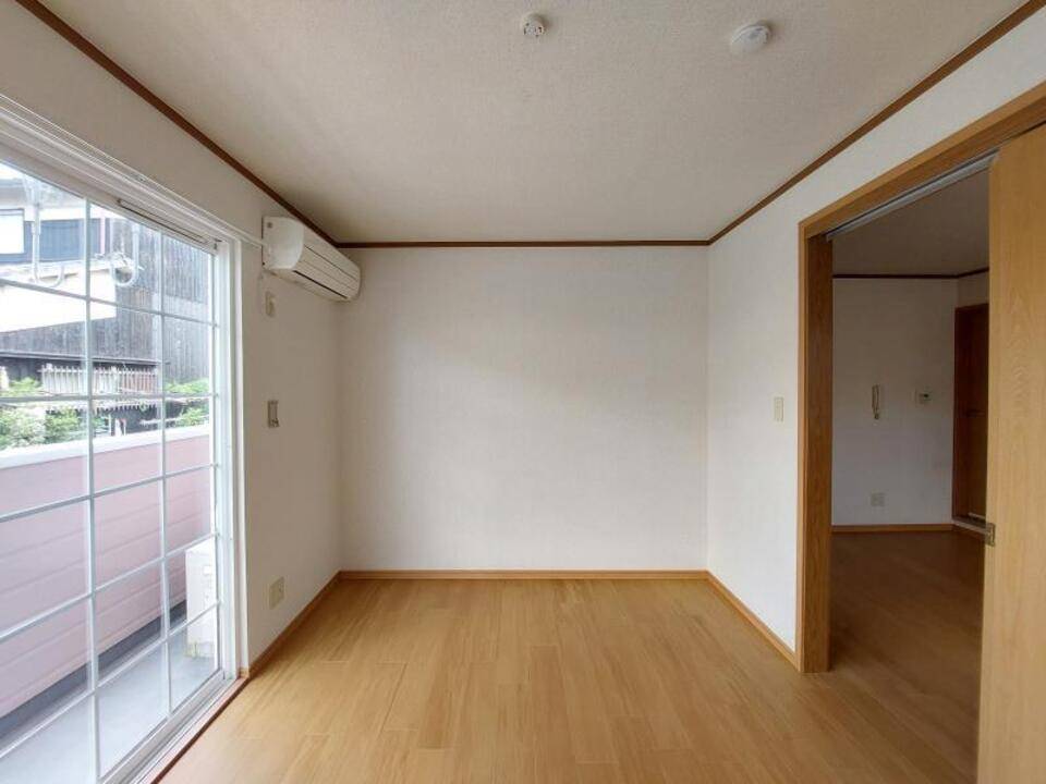 居室・リビング　リビング