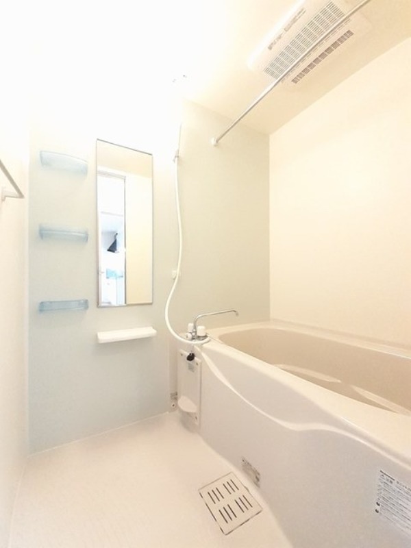 バス・シャワールーム　図面と現状に相違がある場合には現状を優先