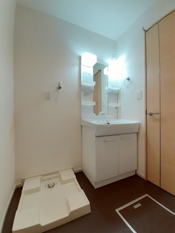 洗面設備　図面と現状に相違がある場合には現状を優先