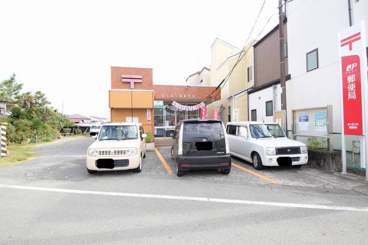 郵便局　富士富士岡郵便局（郵便局）まで196m