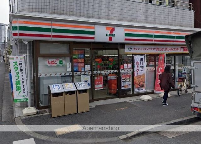 コンビニ　セブンイレブン（コンビニ）まで221m