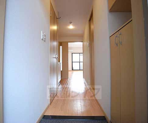 その他部屋・スペース　お部屋へと続きます