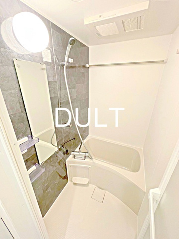 バス・シャワールーム　バスルームです。