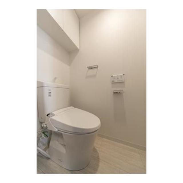 トイレ　※写真は同タイプ住戸です。