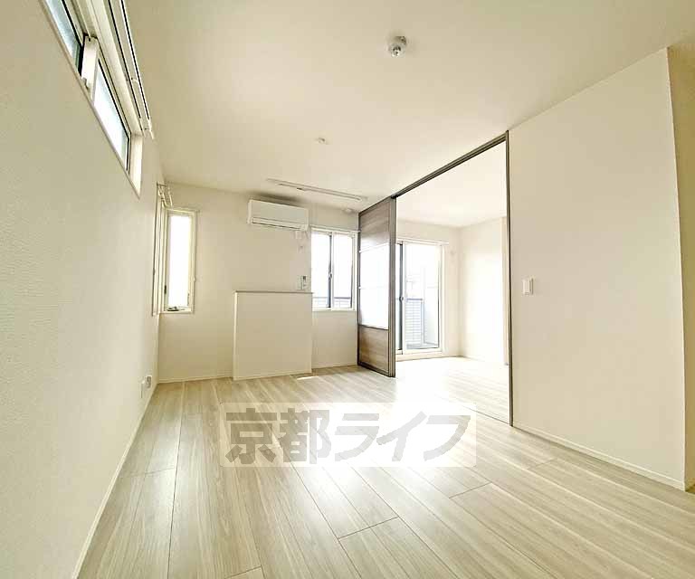 居室・リビング　２０２６年築、阪急西院駅徒歩８分