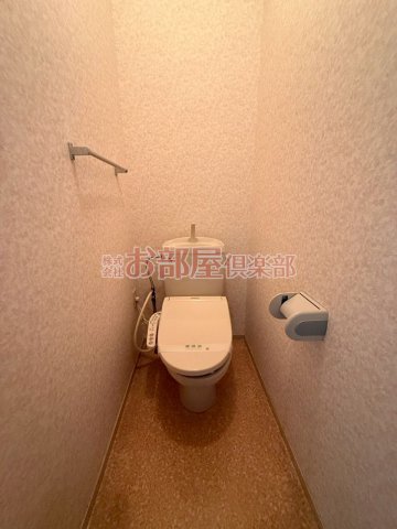 トイレ　清潔感のあるトイレです