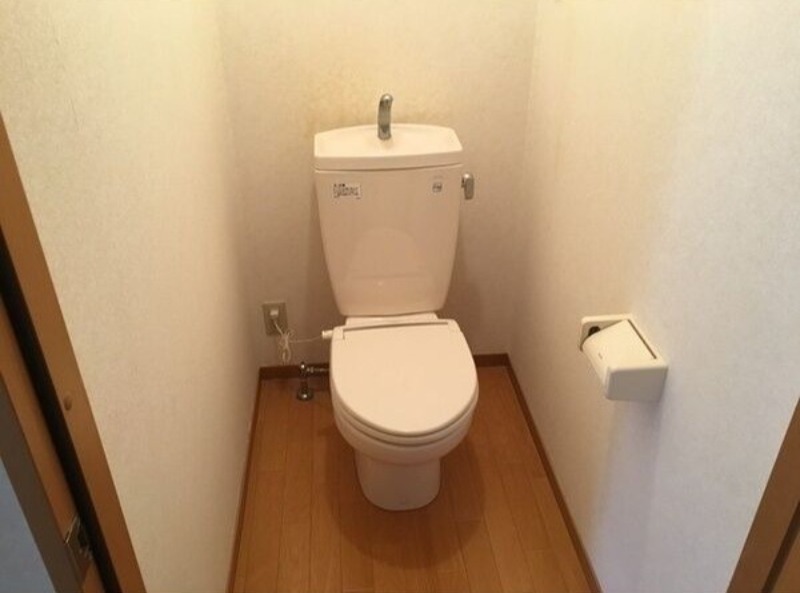 トイレ　図面と現状に相違がある場合には現状を優先