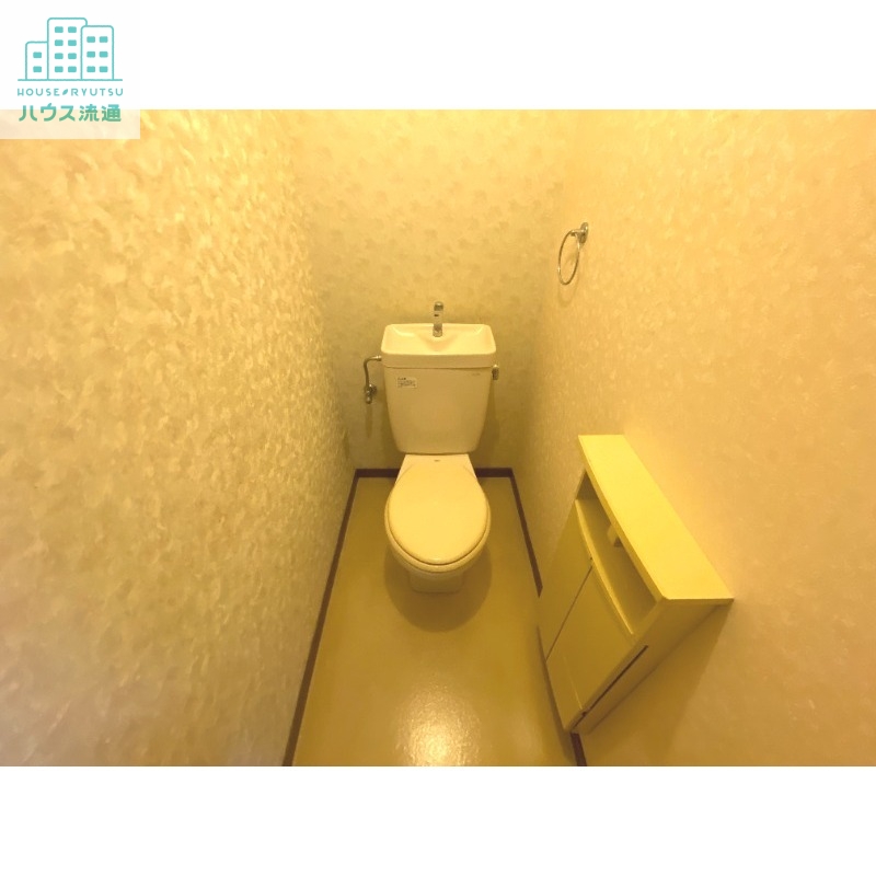 トイレ　※別号室の写真になります。