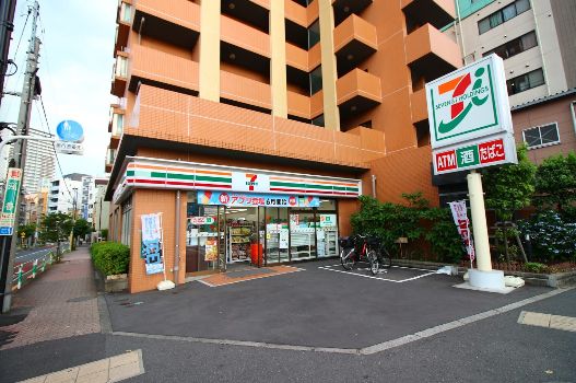 コンビニ　セブンイレブン荒川南千住５丁目店（コンビニ）まで61m
