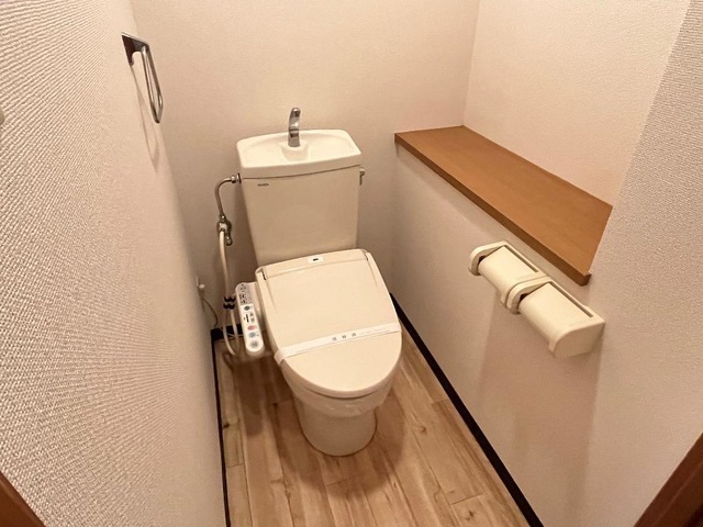 トイレ　シャワー付トイレ