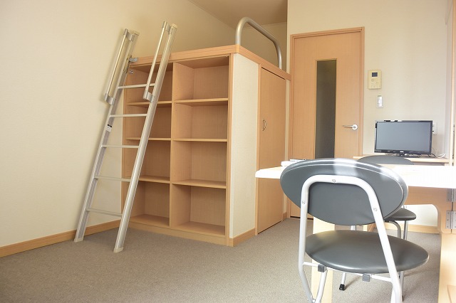 居室・リビング　ロフトが有り、収納も抜群！お部屋を広々使えます。