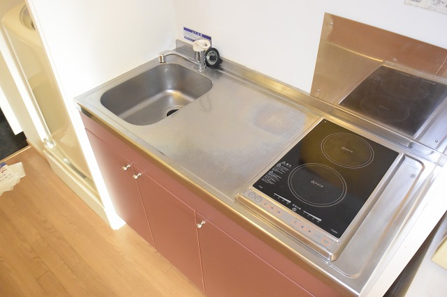 キッチン　二口コンロで料理がしやすいです♪