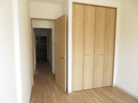 居室・リビング　室内