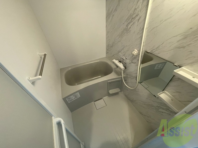 バス・シャワールーム　お風呂になります。一日の疲れを癒してくださいね。