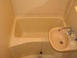 バス・シャワールーム　現況優先