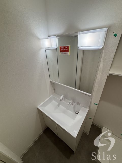 洗面設備　同仕様