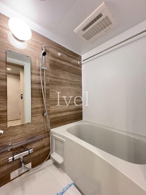 バス・シャワールーム　追炊き機能付き